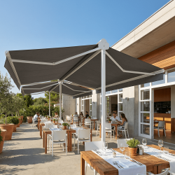 Store banne double pente...